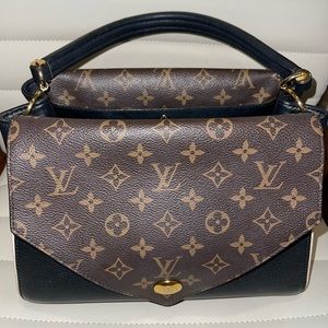 100% Authentic Louis Vuitton Double V Noir handbag Great Condition